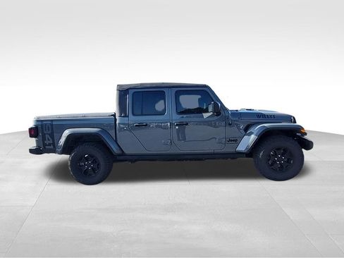 Used 2022 Jeep Gladiator Willys image 31