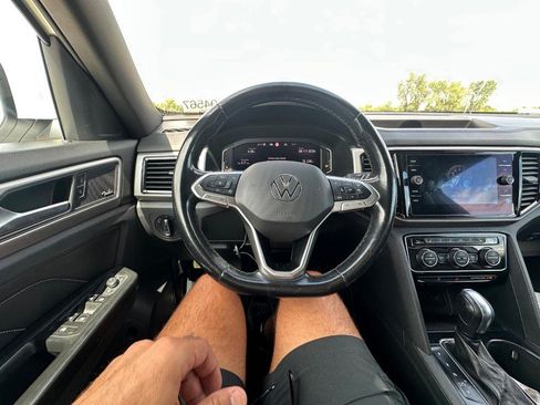 Used 2020 Volkswagen Atlas Cross Sport SEL Premium w/ Cross Sport MDO Package AWD/4WD image 15