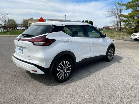 Used 2024 Nissan Kicks SV image 5