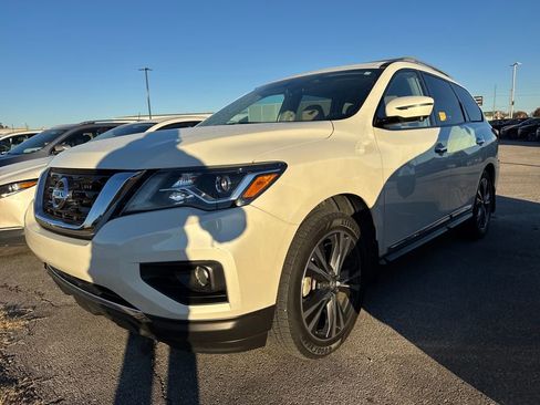 Used 2020 Nissan Pathfinder Platinum w/ Cargo Package image 1