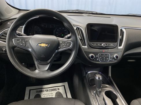 Used 2019 Chevrolet Malibu LT image 29
