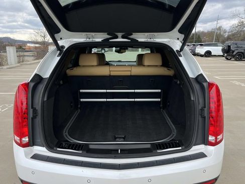 Used 2016 Cadillac SRX Luxury w/ Driver Awareness Package image 12