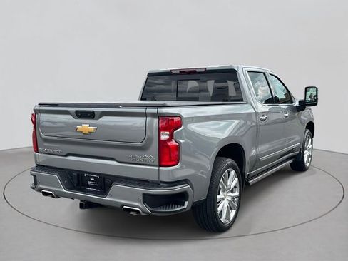 Used 2025 Chevrolet Silverado 1500 High Country w/ High Country Premium Package image 5