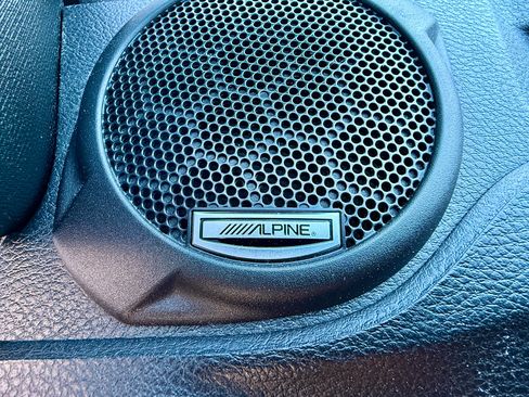 Used 2018 Jeep Wrangler Sahara w/ Connectivity Group image 17