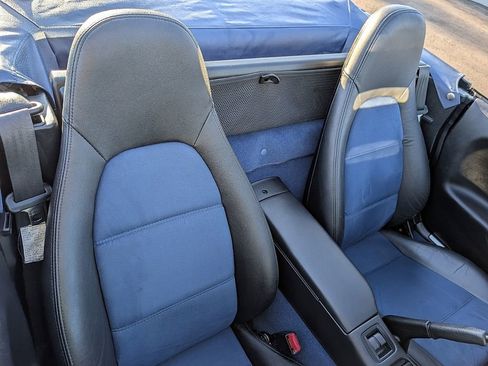 Used 1999 MAZDA MX-5 Miata image 22