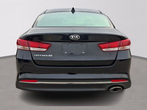 Used 2017 Kia Optima LX image 5