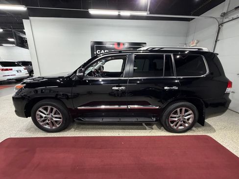 Used 2014 Lexus LX 570 4WD image 17