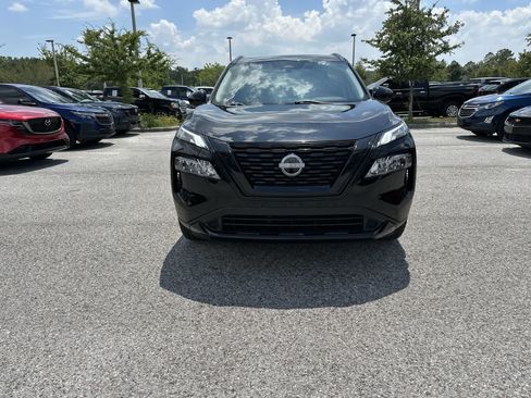 Used 2023 Nissan Rogue SV w/ SV Premium B Package FWD image 12