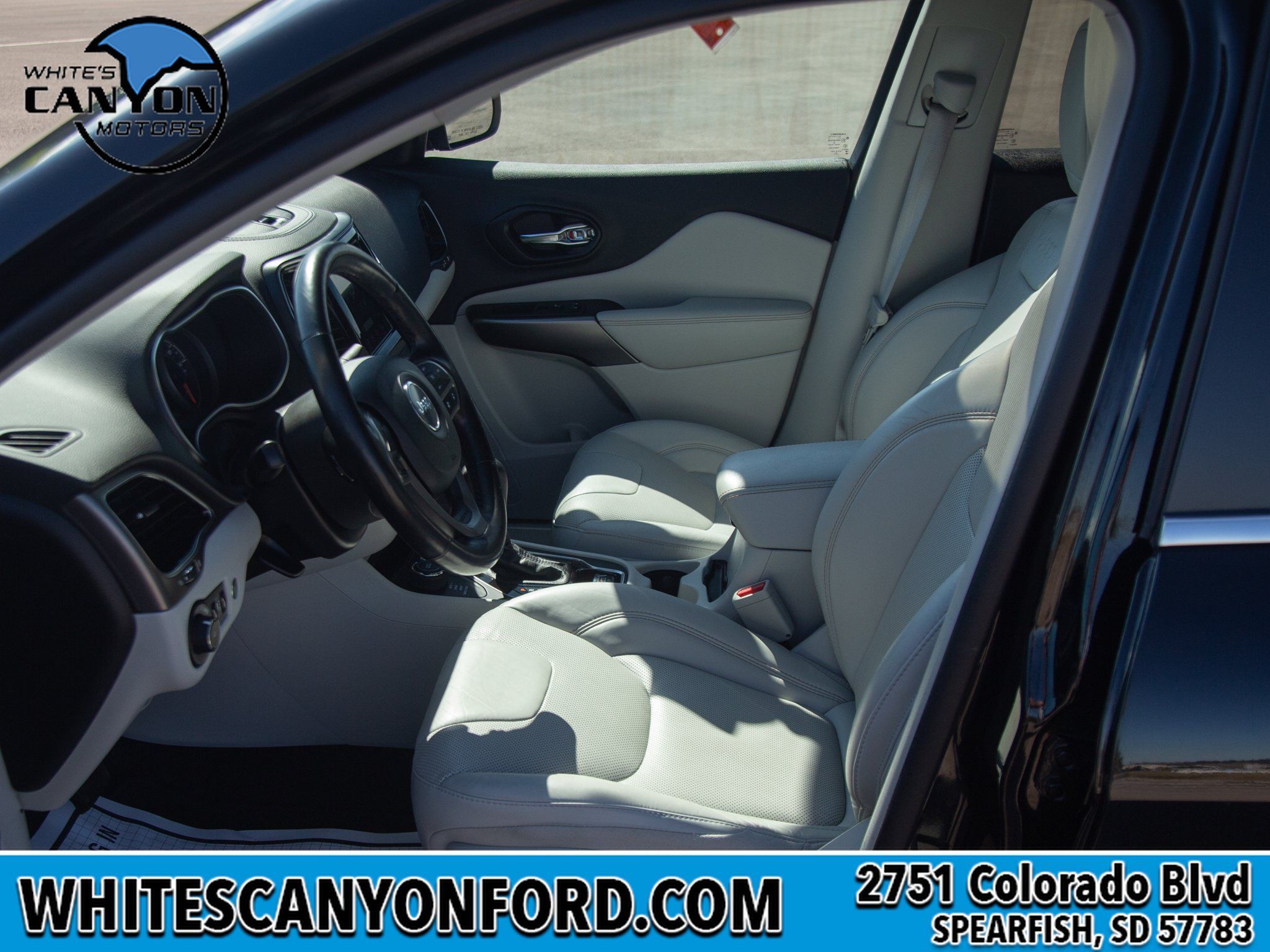 Used 2021 Jeep Cherokee Limited AWD/4WD image 5