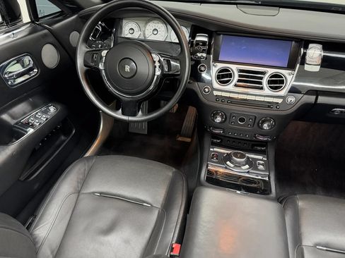Used 2017 Rolls-Royce Dawn RWD image 23