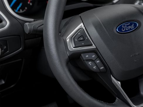 Used 2015 Ford Edge SEL w/ Equipment Group 201A FWD image 46