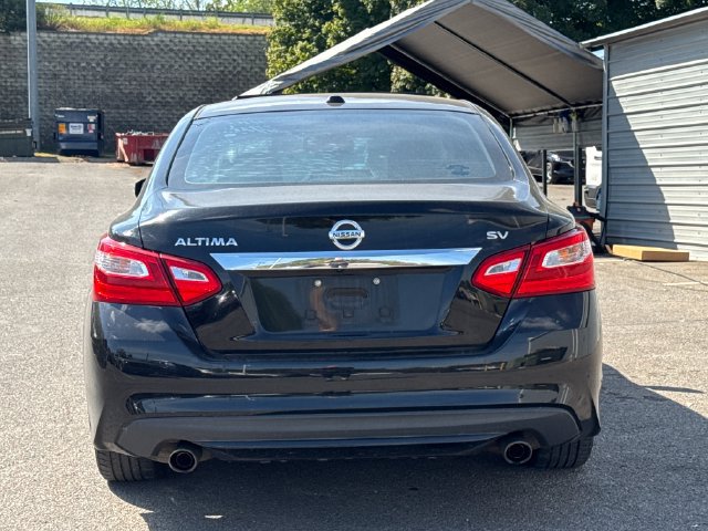 Used 2016 Nissan Altima 2.5 SV w/ Convenience Package FWD image 4