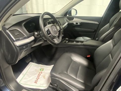 Certified 2025 Volvo XC90 B5 Core image 10