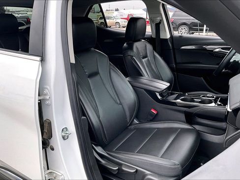 Used 2024 Buick Envision Preferred image 7