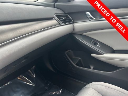 Used 2019 Honda Accord Base image 24
