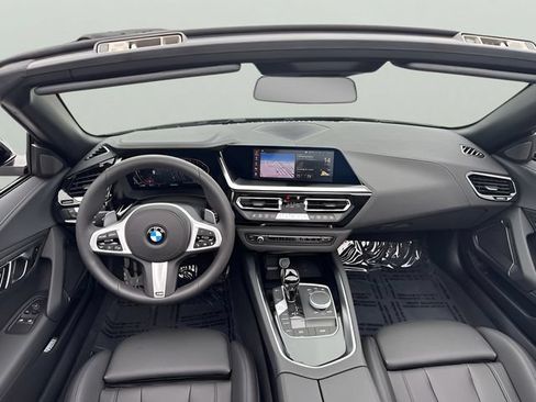 Used 2026 BMW Z4 sDrive30i RWD image 12