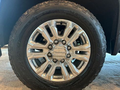 Used 2020 GMC Sierra 2500 Denali w/ Denali Ultimate Package AWD/4WD image 29
