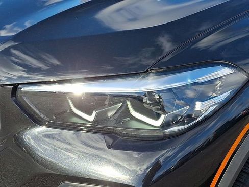 Certified 2023 BMW X5 xDrive40i w/ Premium Package image 9