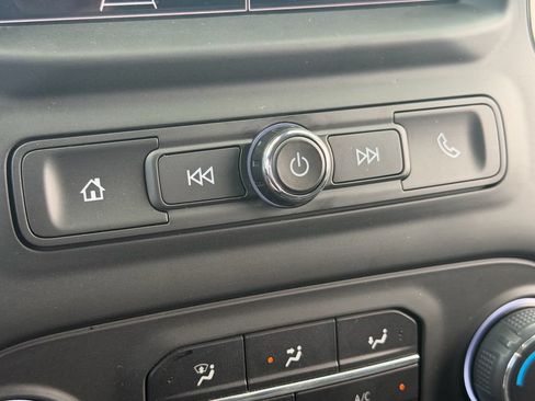 Used 2025 Chevrolet Silverado 1500 Custom RWD image 23
