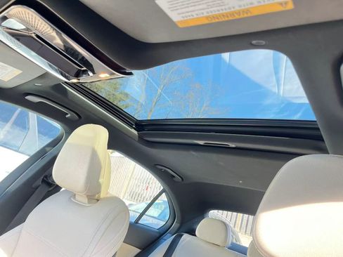 Used 2024 Mercedes-Benz C 300 4MATIC Sedan image 20