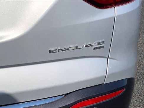 Used 2019 Buick Enclave Essence w/ Trailering Package, 5000 lbs. AWD/4WD image 10