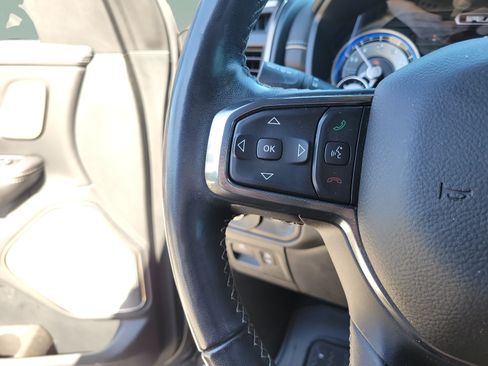 Used 2020 RAM 1500 Limited w/ Black Appearance Package AWD/4WD image 25