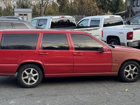 Used 1998 Volvo V70 image 7