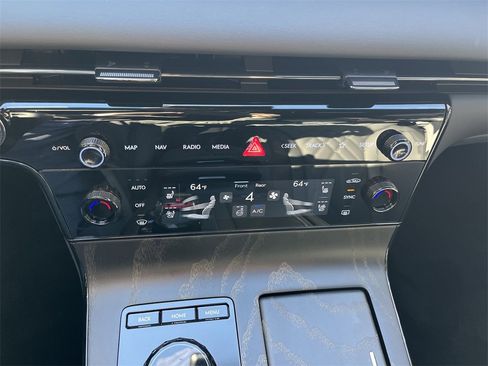 New 2026 Genesis G80 3.5T Prestige image 17