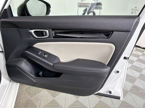 Used 2024 Honda Civic Touring image 16