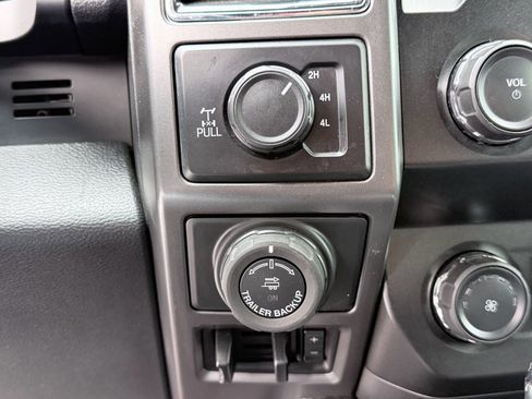 Used 2019 Ford F150 XLT w/ Equipment Group 302A Luxury image 15