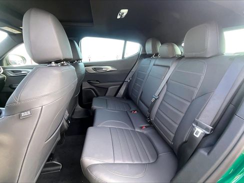 New 2025 Alfa Romeo Tonale Veloce w/ Premium Package image 10