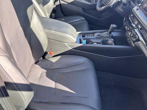 Used 2023 Honda Accord EX-L image 17