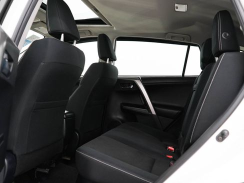 Used 2017 Toyota RAV4 XLE w/ Carpet Mat Package AWD/4WD image 14