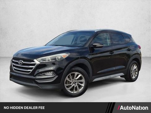 Used 2017 Hyundai Tucson SE Plus AWD/4WD image 1