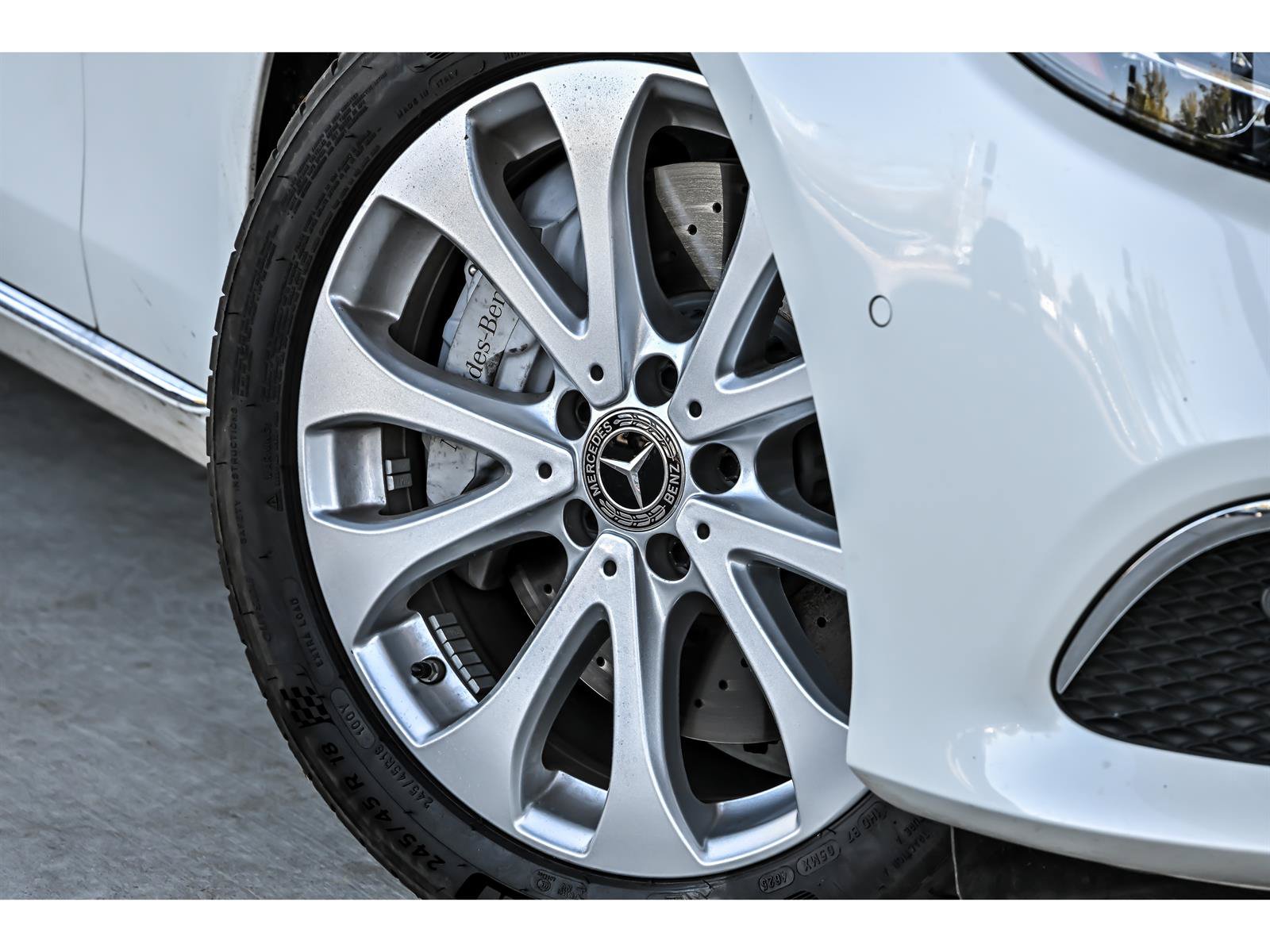 Used 2019 Mercedes-Benz E 450 4MATIC Sedan image 3