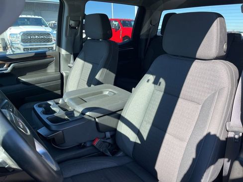 Used 2024 GMC Sierra 1500 SLE image 14