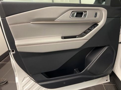 New 2026 Ford Explorer Active image 27