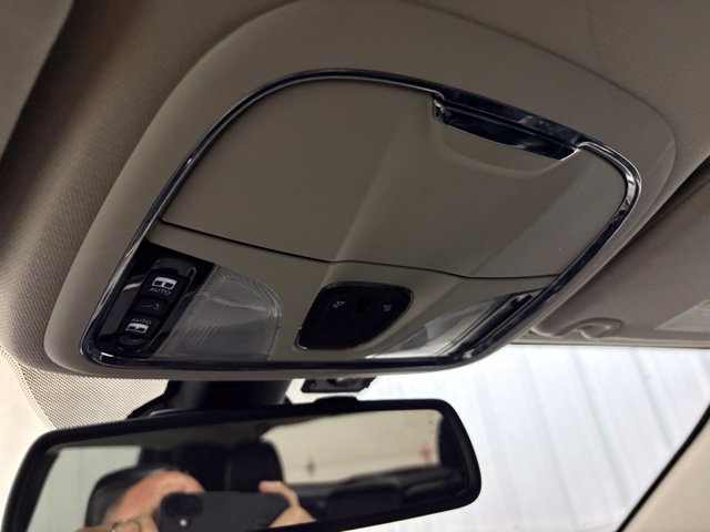 Used 2014 Jeep Cherokee Limited AWD/4WD image 38
