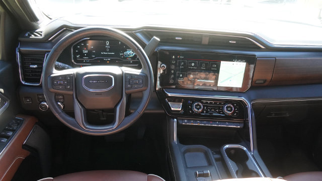 Used 2025 GMC Sierra 2500 Denali Ultimate AWD/4WD image 14
