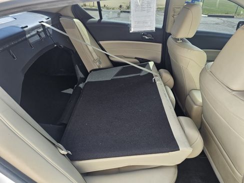 Used 2013 Acura ILX w/ Technology Package FWD image 34