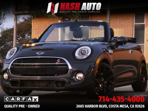 Used 2018 MINI Cooper S image 1