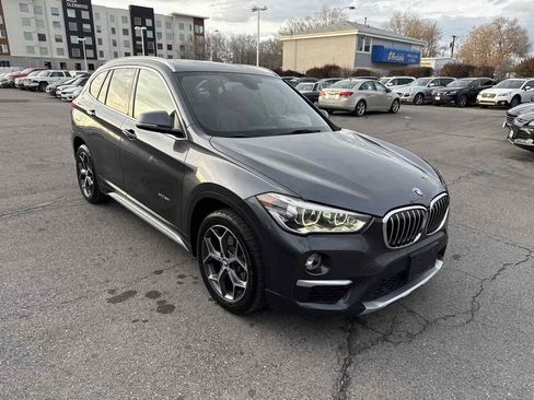 Used 2017 BMW X1 xDrive28i image 4
