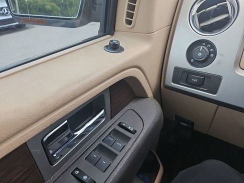 Used 2014 Ford F150 Lariat w/ Equipment Group 502A Luxury AWD/4WD image 22