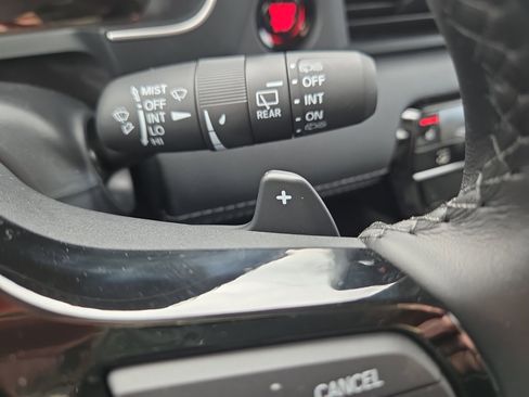 New 2025 Honda Pilot Touring image 17