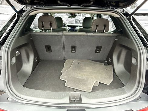 Used 2023 Chevrolet Bolt EUV LT image 28