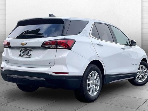 Used 2024 Chevrolet Equinox LT FWD image 14