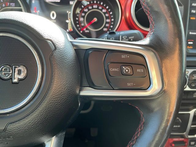 Used 2018 Jeep Wrangler Unlimited Rubicon w/ Dual Top Group AWD/4WD image 15