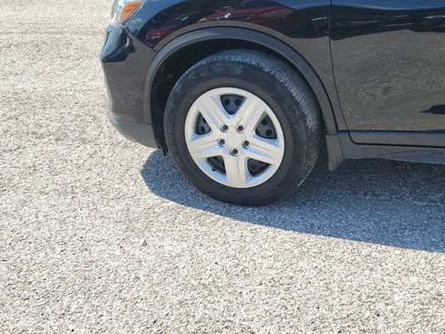 Used 2017 Nissan Rogue S AWD/4WD image 8