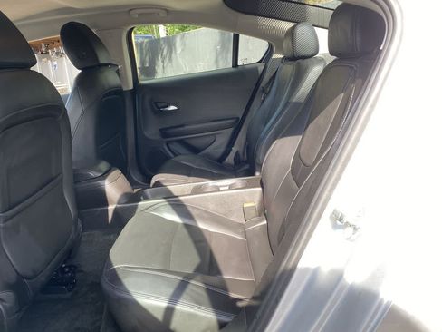 Used 2012 Chevrolet Volt Premium w/ Premium Trim Package FWD image 17