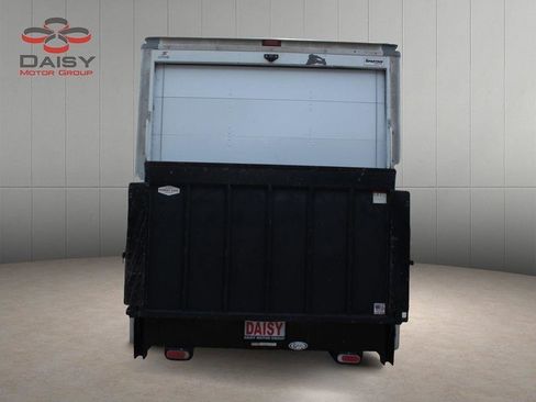 Used 2019 Chevrolet Express 3500 w/ Power Convenience Package image 6